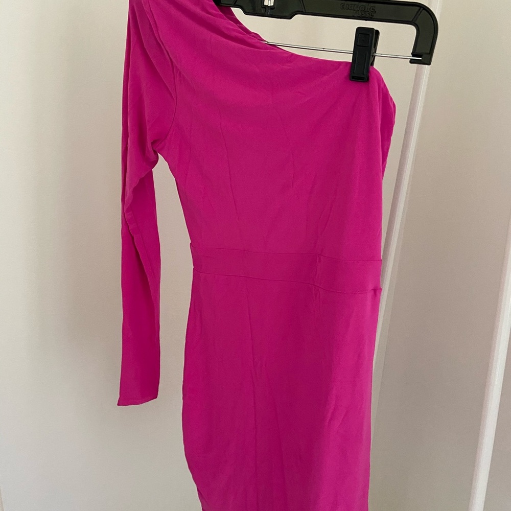 Dress - Picture 3 of 4